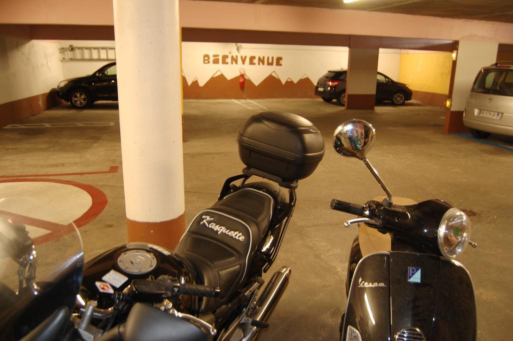 Kyriad Direct Grenoble Exteriör bild