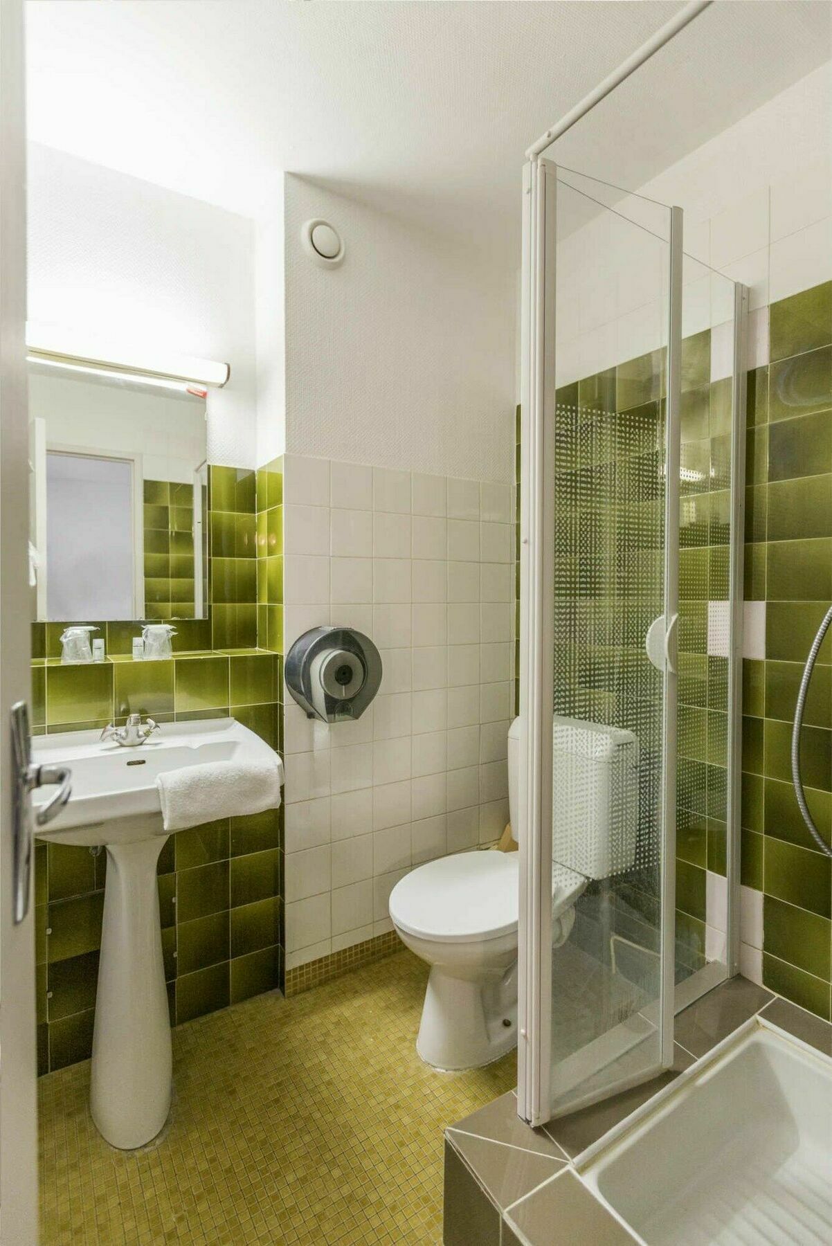 Kyriad Direct Grenoble Exteriör bild