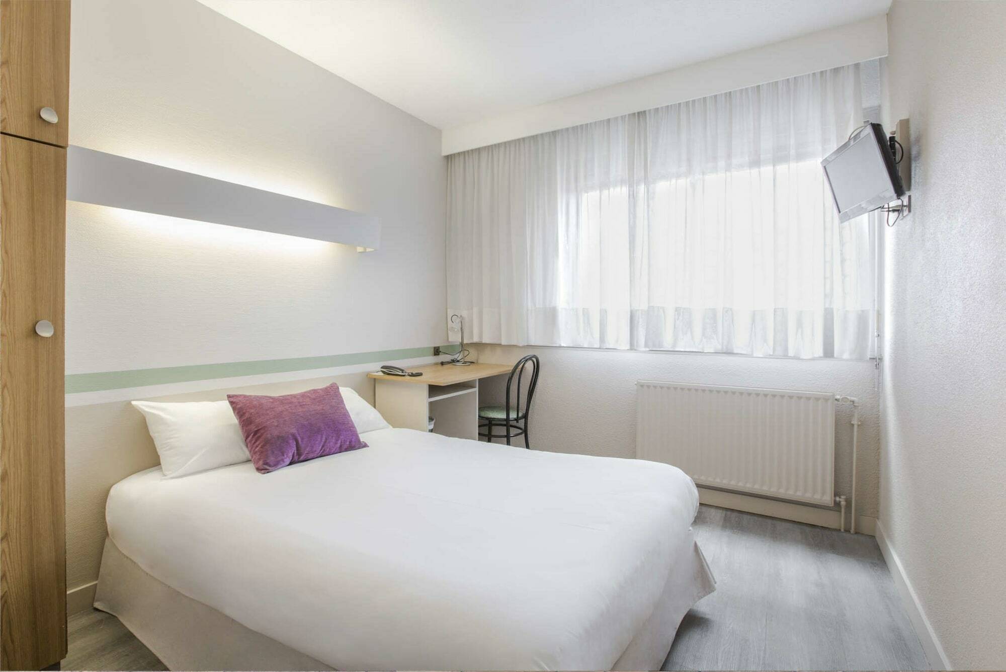 Kyriad Direct Grenoble Exteriör bild
